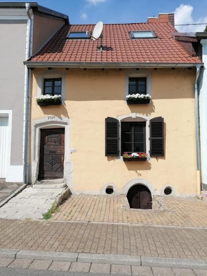 Ferienwohnung, Charmantes Bauernhaus, Ferienhaus Saarlouis Exterior foto